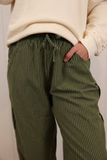 Load image into Gallery viewer, The Penny Pant >> Olive
