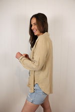 Load image into Gallery viewer, The Riley Top &gt;&gt; Lemon Pepper
