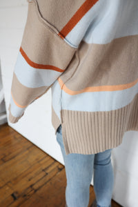 The Henlee Sweater >> Champagne/Blue