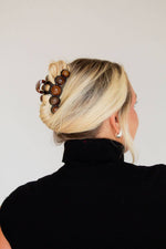 Load image into Gallery viewer, Walnut Claw Clip
