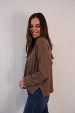 Load image into Gallery viewer, The Ultra Cozy Top &gt;&gt; Mocha
