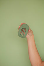 Load image into Gallery viewer, Circle Cutout Flat Claw Clip: Olive
