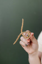 Load image into Gallery viewer, Twisted Gold Claw Clip
