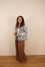 Load image into Gallery viewer, Rattan Tuck Pant
