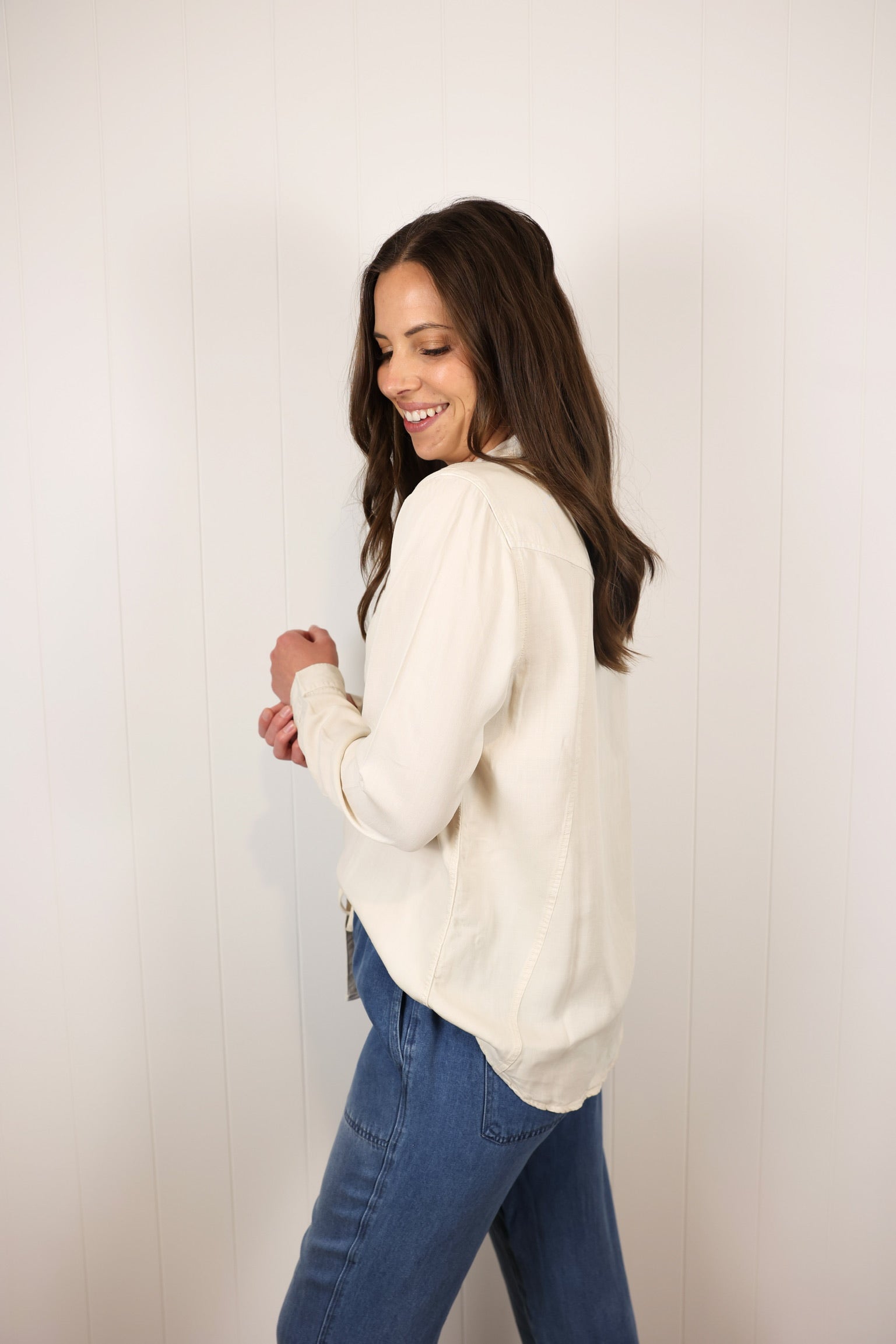 The Ginger Button Down >> Off White