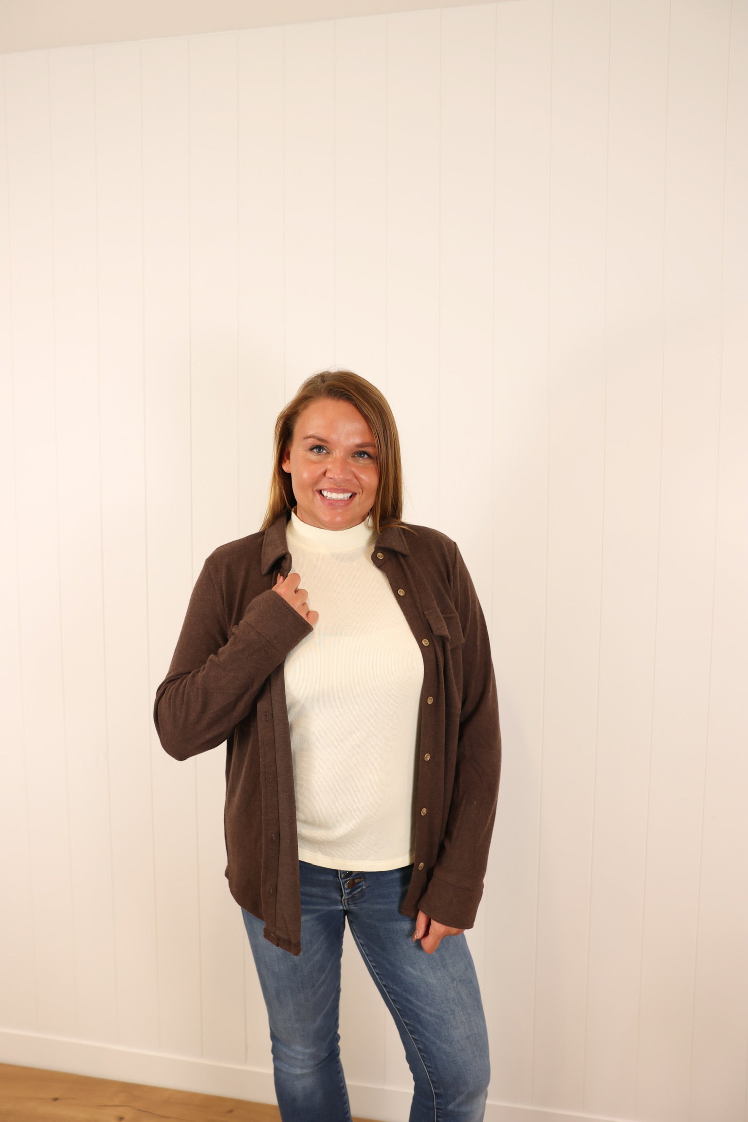 The Taylor Button Up >> Chocolate