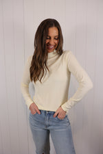 Load image into Gallery viewer, The Liz Top &gt;&gt; Ivory
