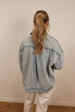 Load image into Gallery viewer, Bella Back Pleated Jacket
