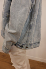 Load image into Gallery viewer, Bella Back Pleated Jacket
