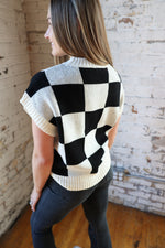 Load image into Gallery viewer, Checkered Sweater Vest
