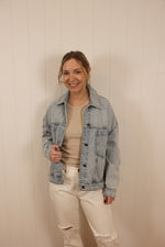 Load image into Gallery viewer, Bella Back Pleated Jacket

