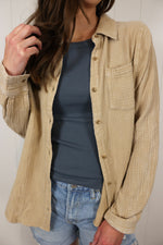 Load image into Gallery viewer, The Riley Top &gt;&gt; Lemon Pepper
