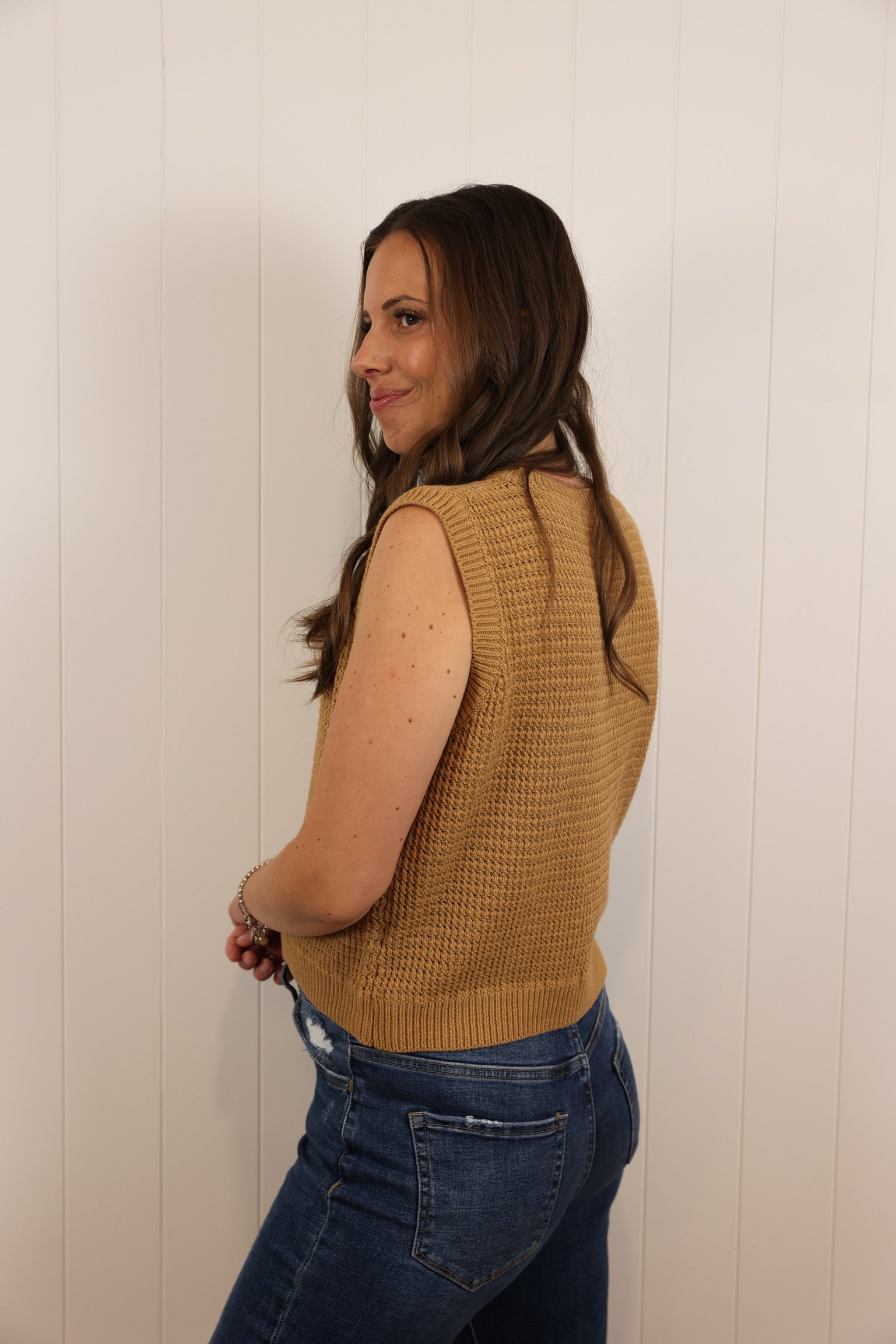 Vanessa Sweater Vest >> Mocha