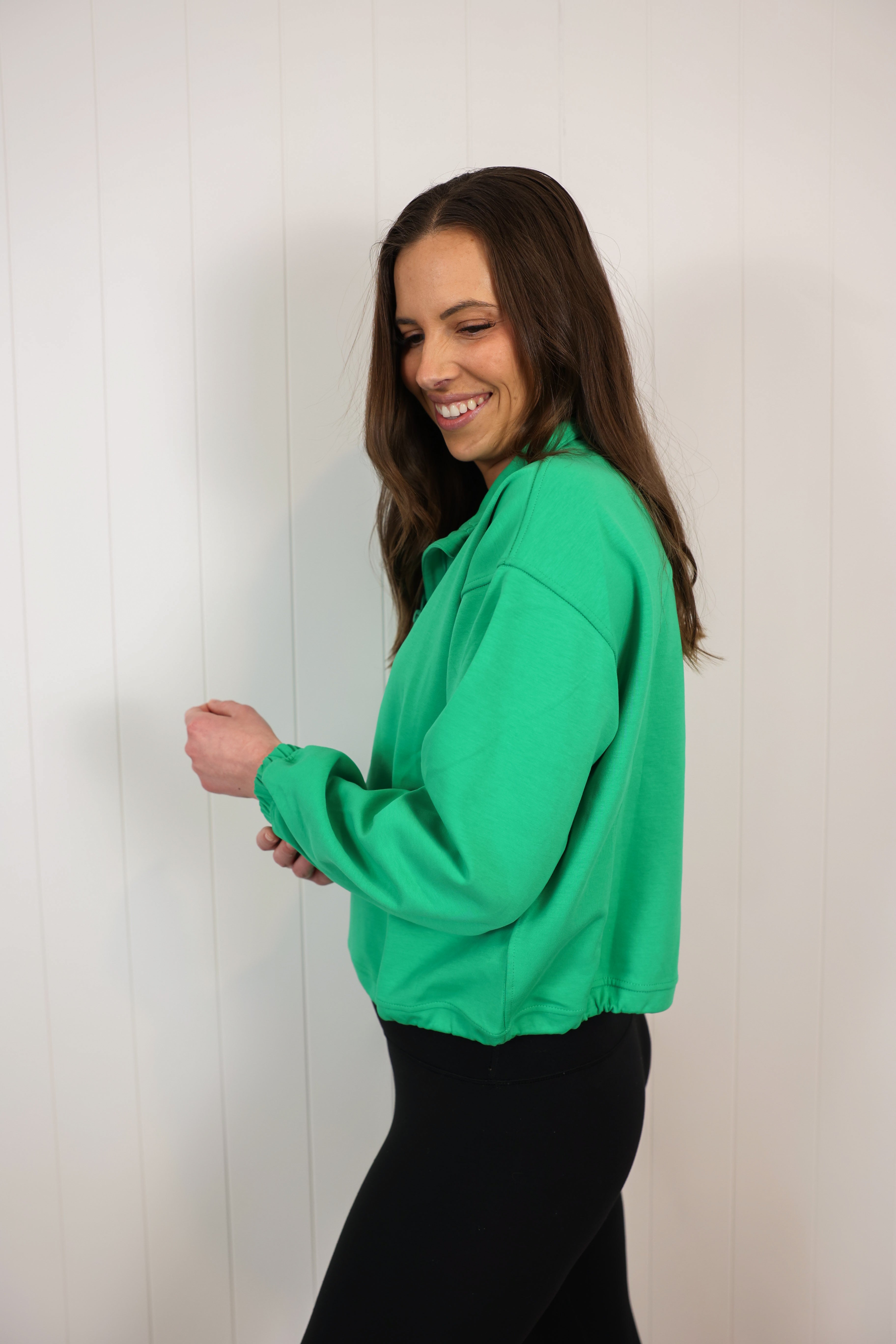 The Athena Half Zip >> Green