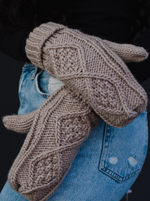 Load image into Gallery viewer, Mocha Cable Knit Mittens
