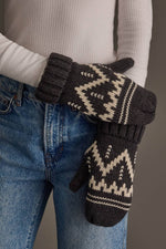Load image into Gallery viewer, Charcoal &amp; Beige Patterned Mittens
