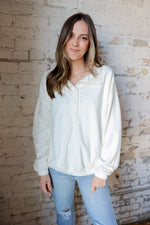 Load image into Gallery viewer, The Chloe Pullover (One Left - Size M/L)
